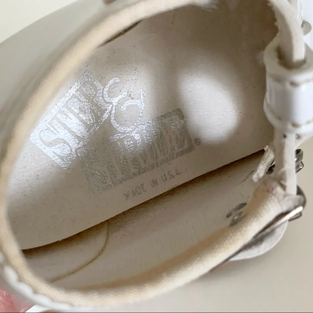 90s Vintage Patent baby shoes
